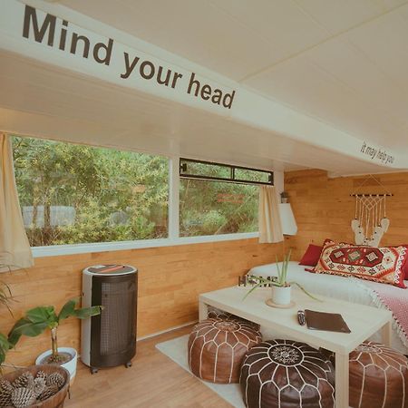 The Amazing Inacio Bus Converted Home シントラ エクステリア 写真