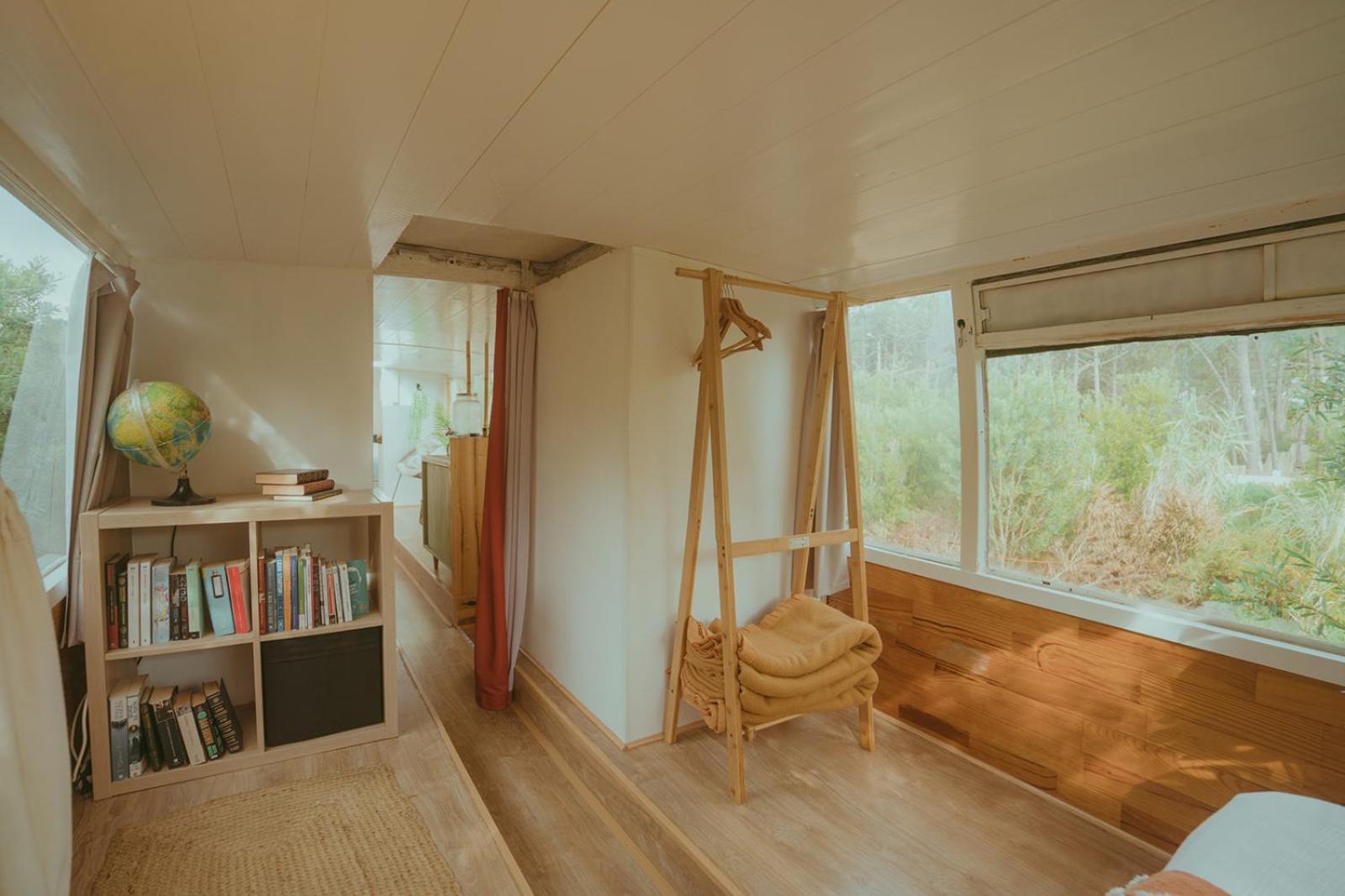 The Amazing Inacio Bus Converted Home シントラ エクステリア 写真