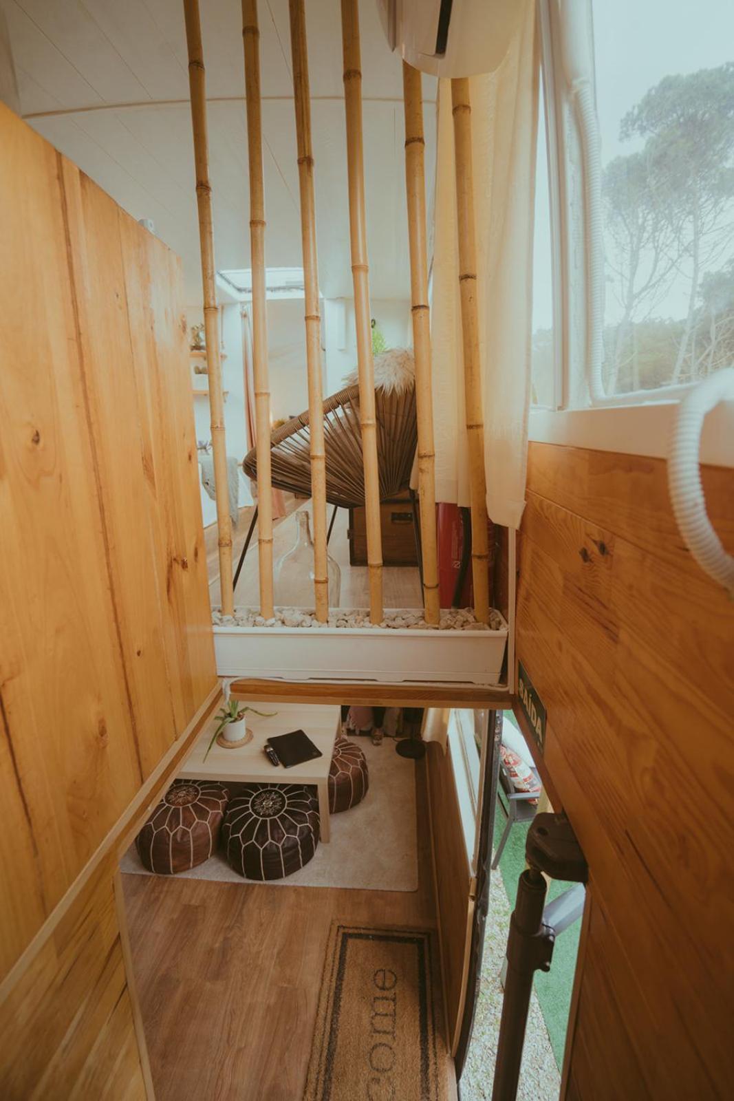 The Amazing Inacio Bus Converted Home シントラ エクステリア 写真