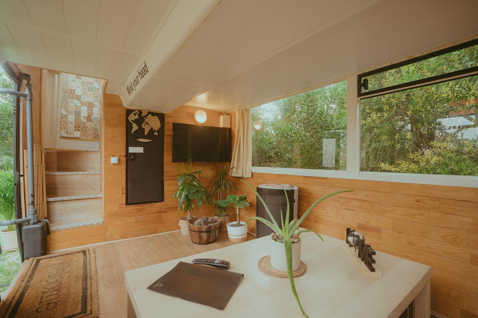 The Amazing Inacio Bus Converted Home シントラ エクステリア 写真