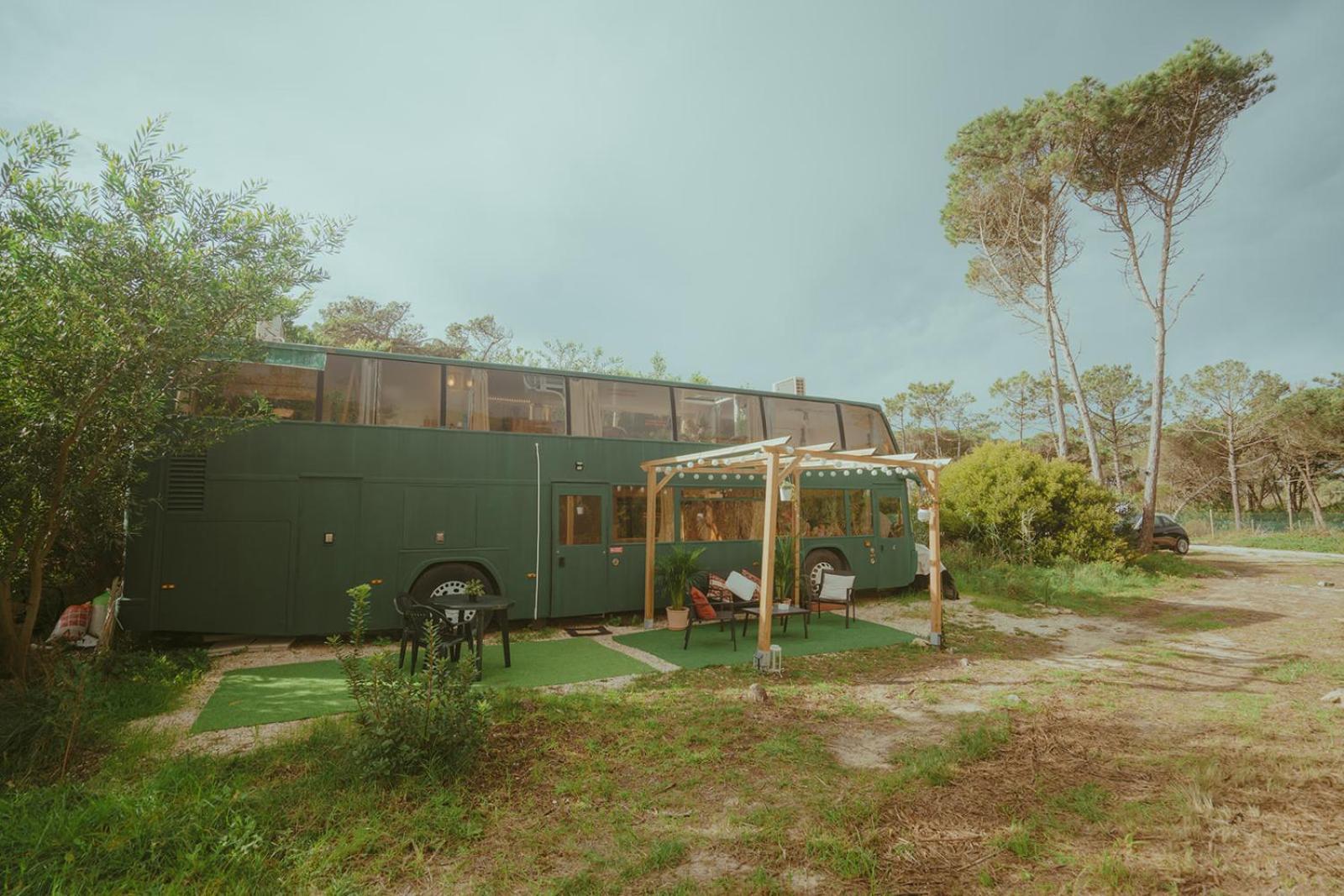 The Amazing Inacio Bus Converted Home シントラ エクステリア 写真